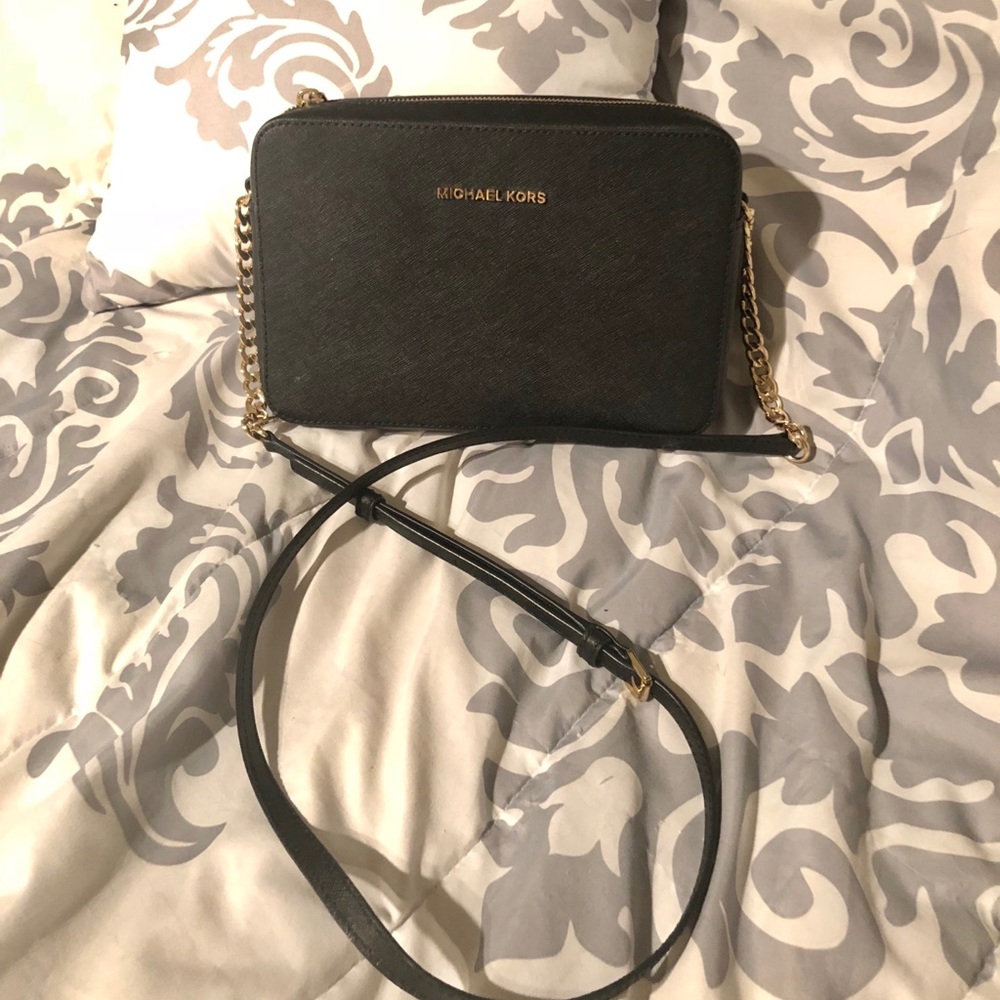Michael kors jet set SALE! Not for long!